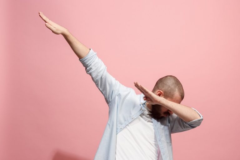 3 Successful Entrepreneurs Every Blogger Needs To Start Following Today