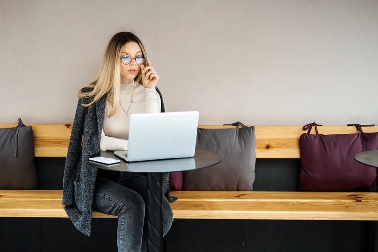 How to Start a Side Gig the Right Way in 2022